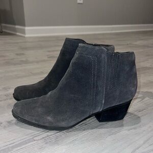 Blondo Waterproof Suede Booties